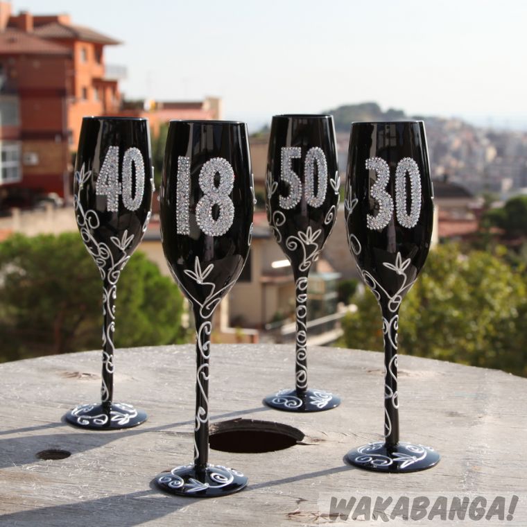 Copa de champagne para 18 años de cristal negro - Wakabanga